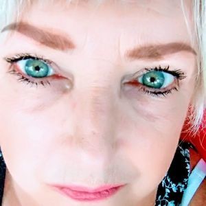 Meet your Posher, Charlotte